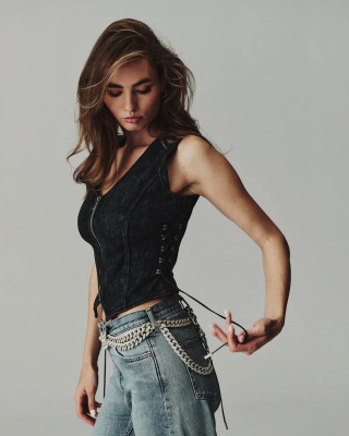 Magdelena Vest Black