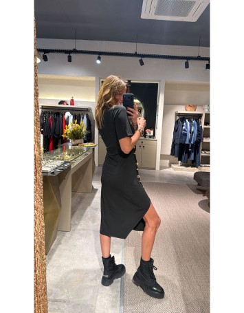 Gold Detaylı Kısakollu Elbise