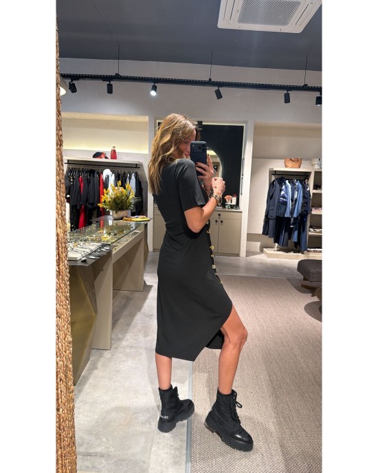 Gold Detaylı Kısakollu Elbise