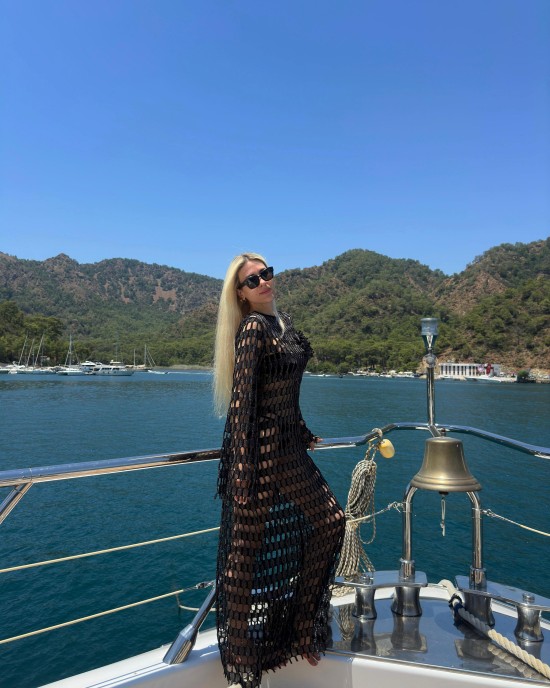 Shine İn Black Shine İn Black