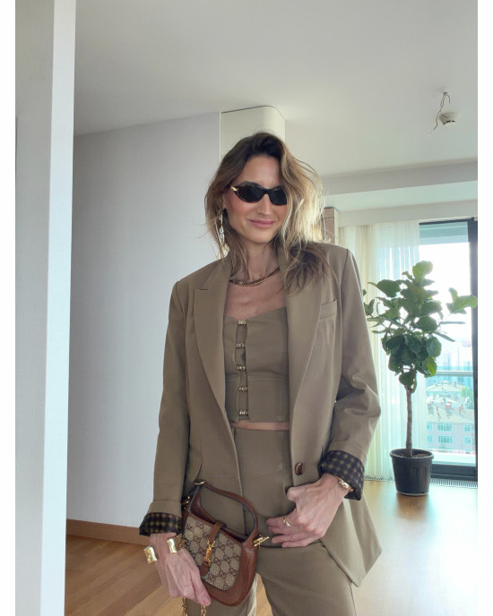 Elia Woody Crop Top