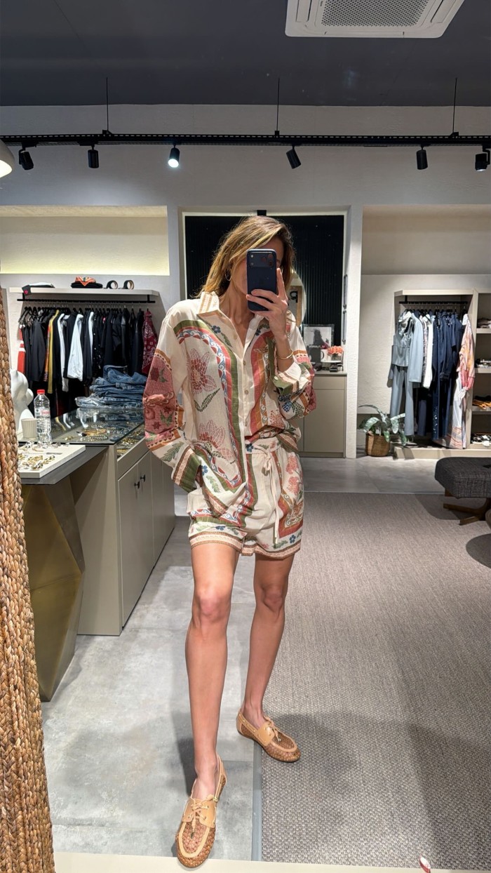 Pembe Desenli Şortlu Takım