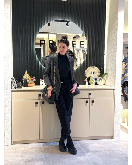 Siyah Kadife Kemer Detaylı Pantolon