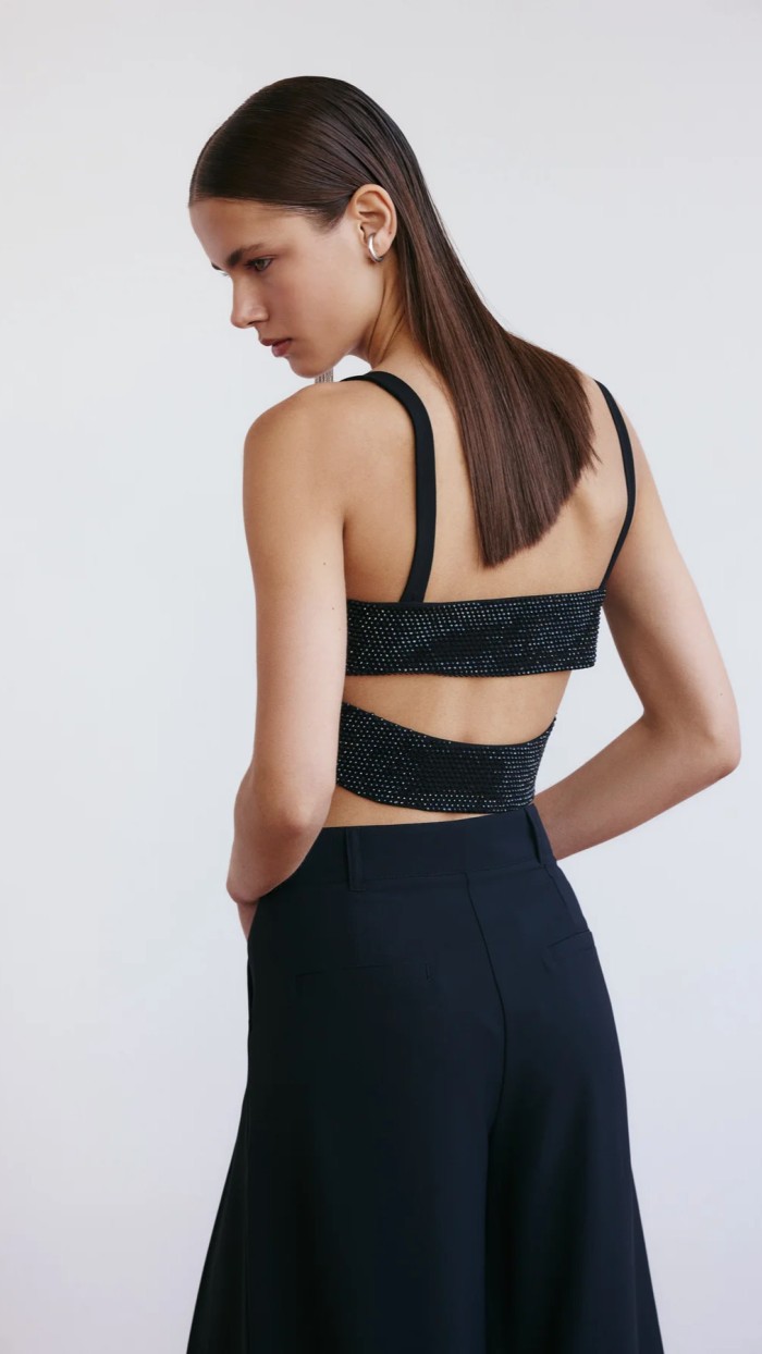 Riri Büstiyer Riri Büstiyer