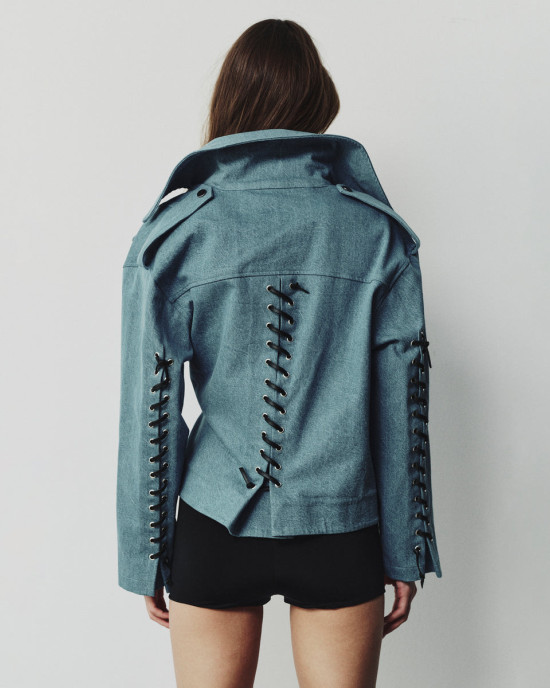 Magia Lace Up