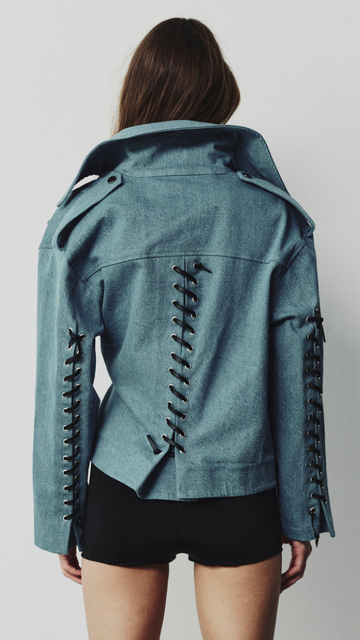 Magia Lace Up
