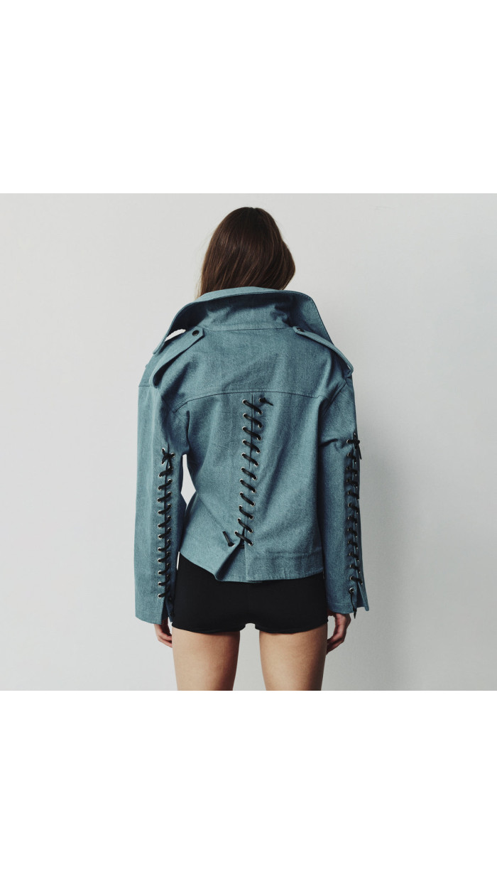 Magia Lace Up
