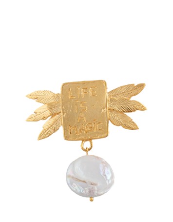 Life is a Magic Broş