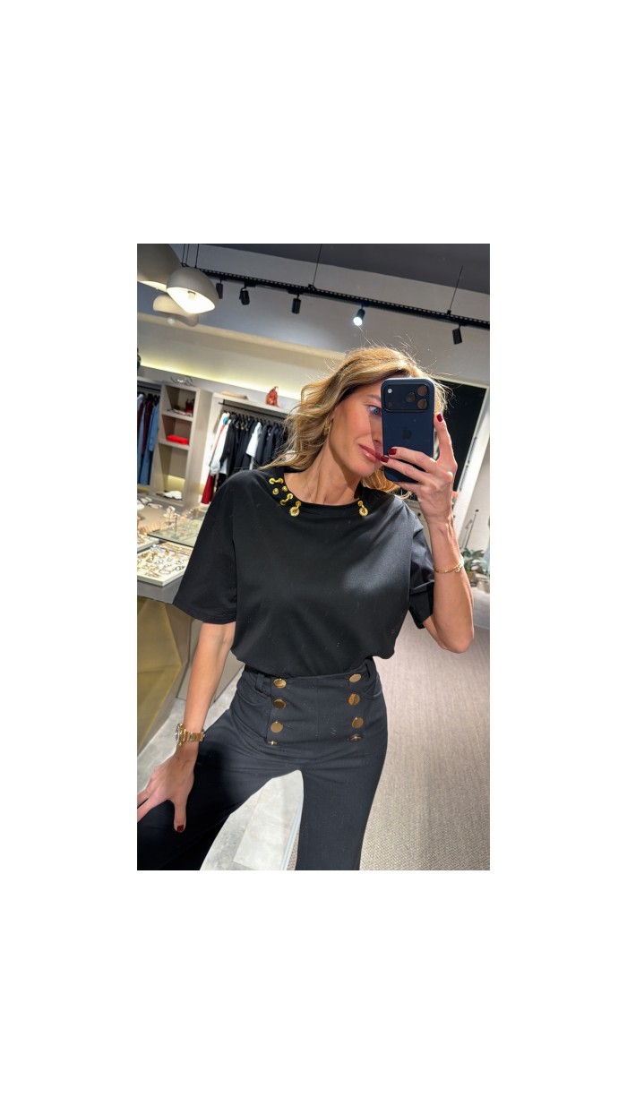 Gold Detaylı Tshirt