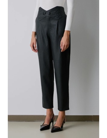 Nakış Detaylı Siyah Deri Pantolon